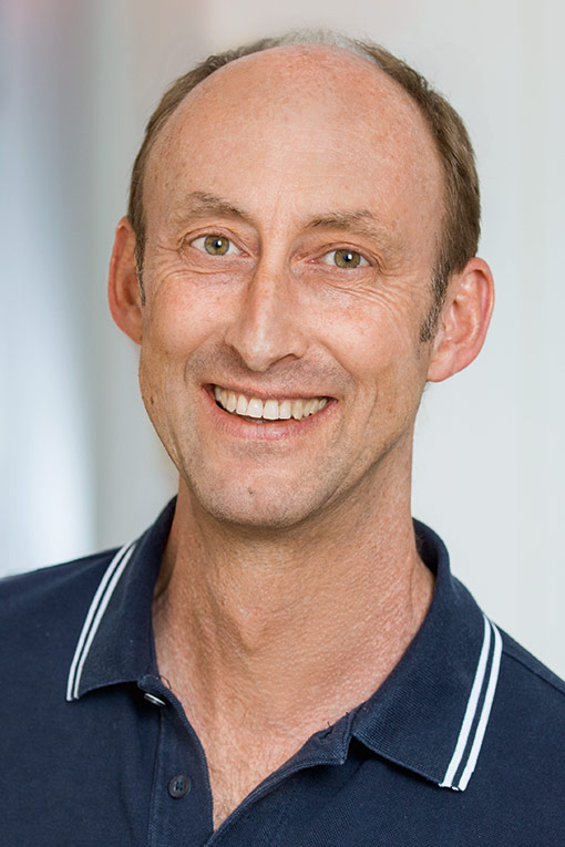 Dr. Bernhard Siebenhaar